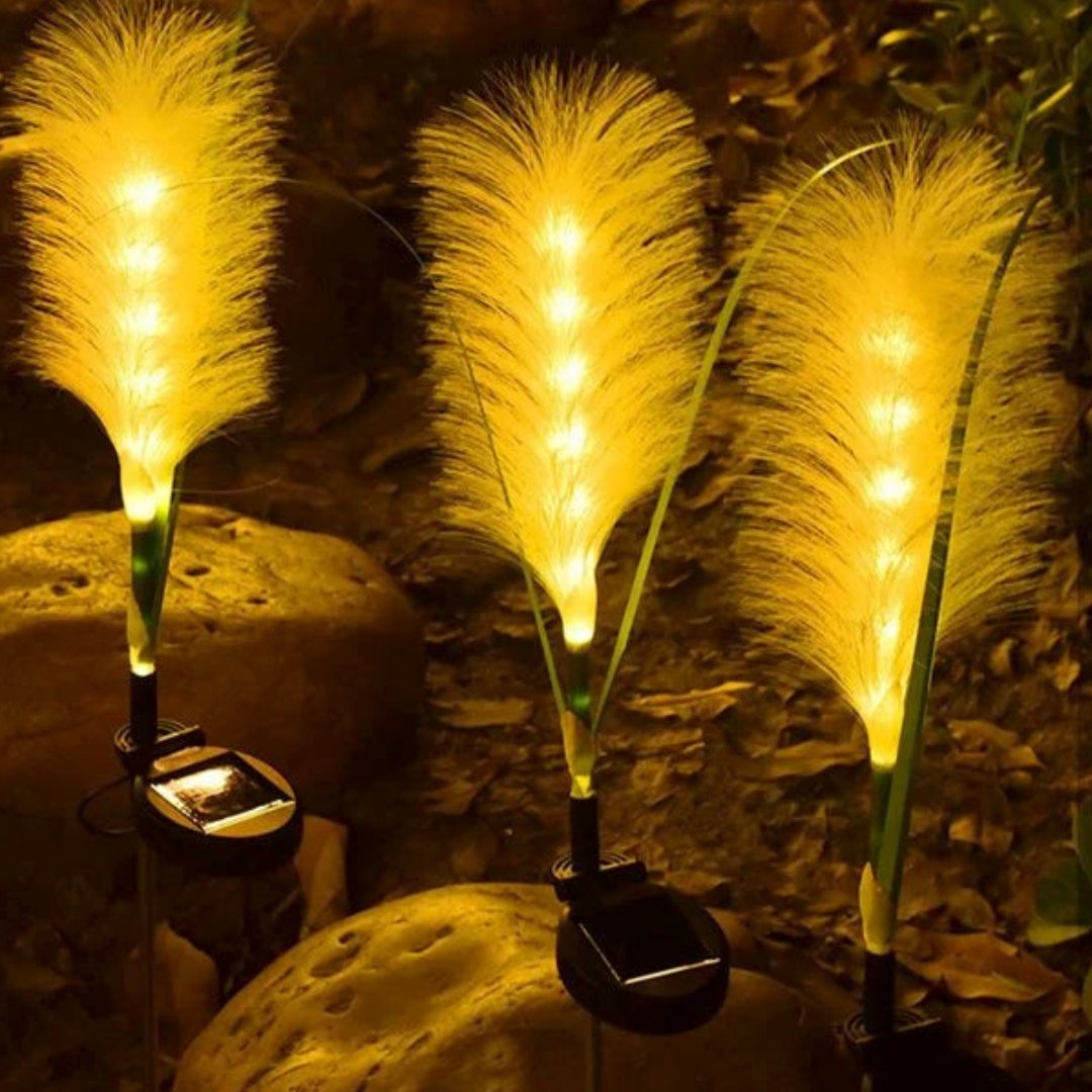 Rynx | SolarPlume Outdoor Courtyard Lamps