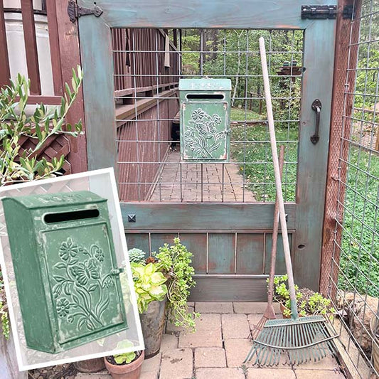 Rynx | Weathered farmhouse mailbox