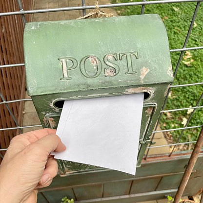 Rynx | Weathered farmhouse mailbox