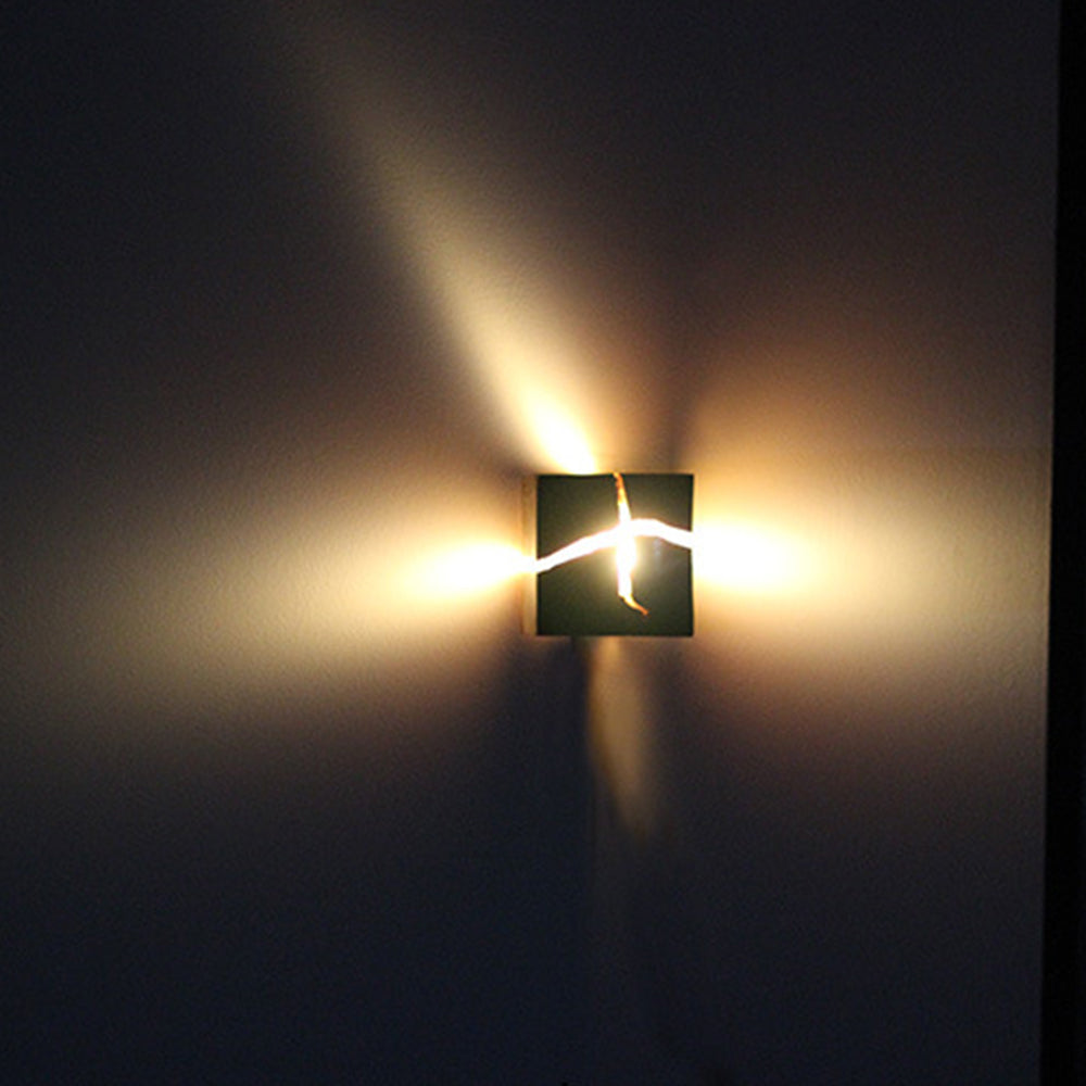 Rynx | Creative Split Gang Wall Lamp