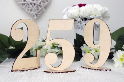 Rynx | Wedding table numbers with holders