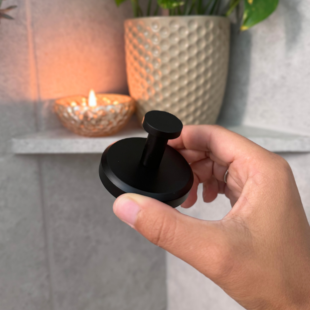 Rynx | Suction Hook - Adhesive and reusable suction hook