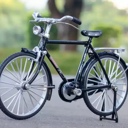 Rynx | Retro Bicycle Model Ornament