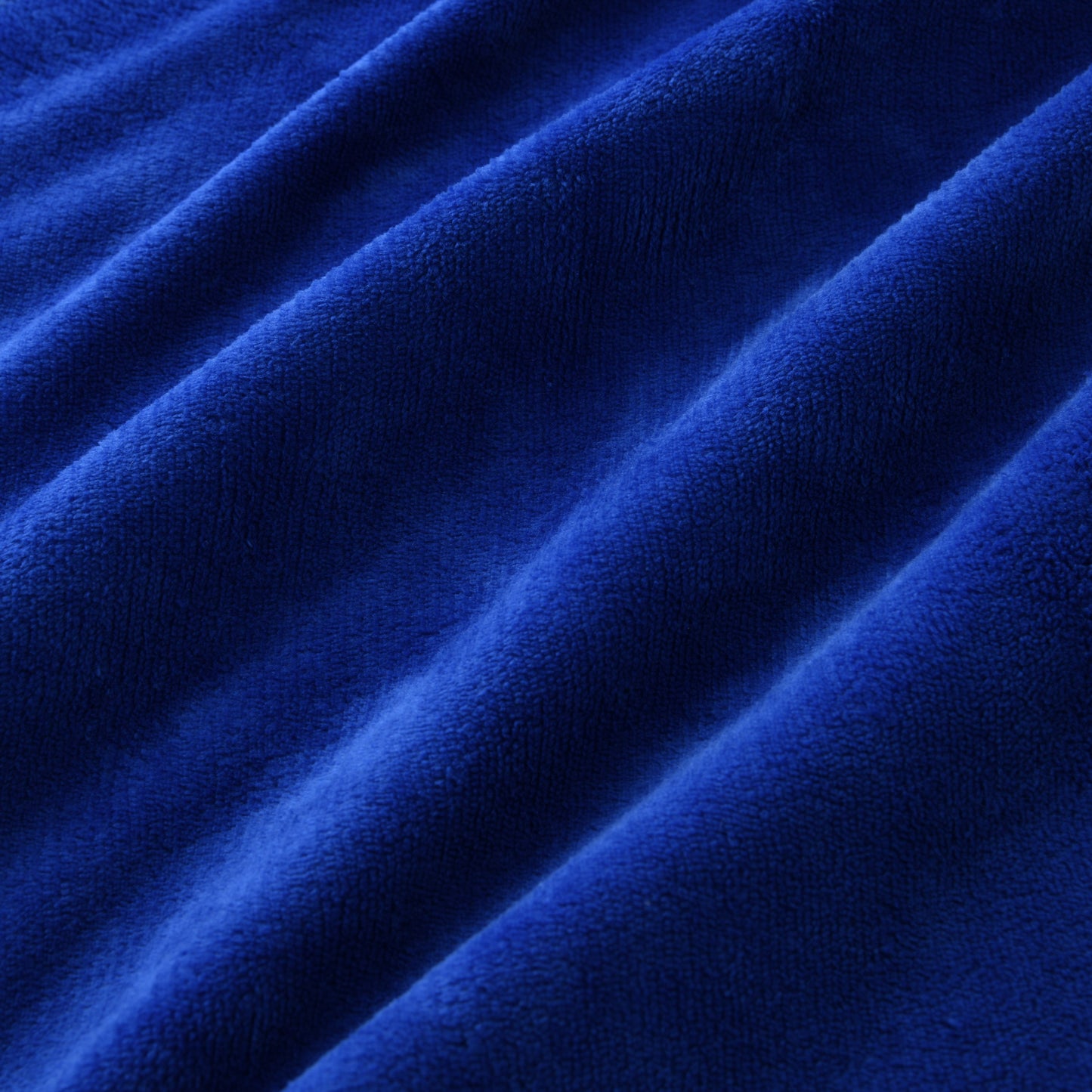 Rynx | Hampton Herringbone Bed, Cushions & Rug 3pc Set - Blue