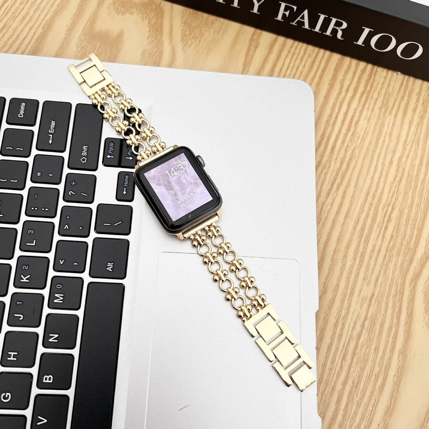 Rynx | New Chinese metal circle watch double chain