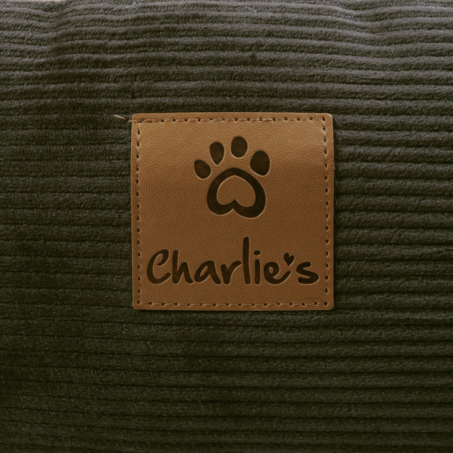 Rynx | Snookie hoodie pet bed in corduroy - dark olive green