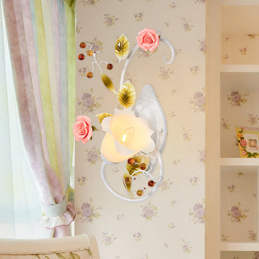 Rynx | Country curved arm wall lamp 1 bulb metal roses wall lighting in white for living room, left/right