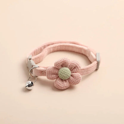 Rynx | Adjustable Cat Collar with Cute Flower and Bell