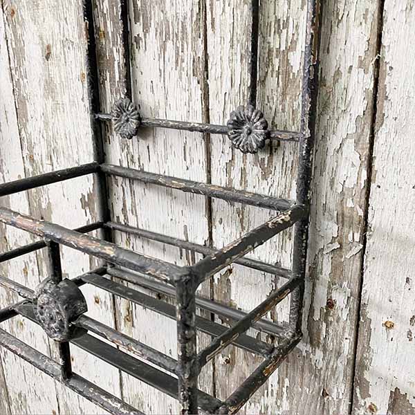 Rynx | Antique Finish Grid Wall Planter