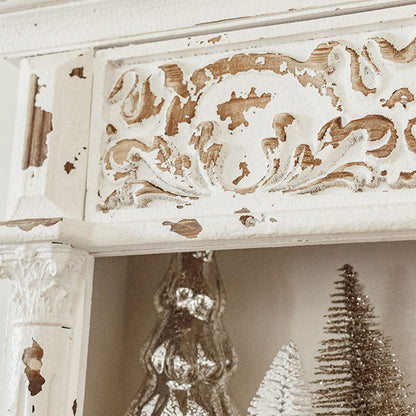 Rynx | Weathered Victorian carved wall shelf