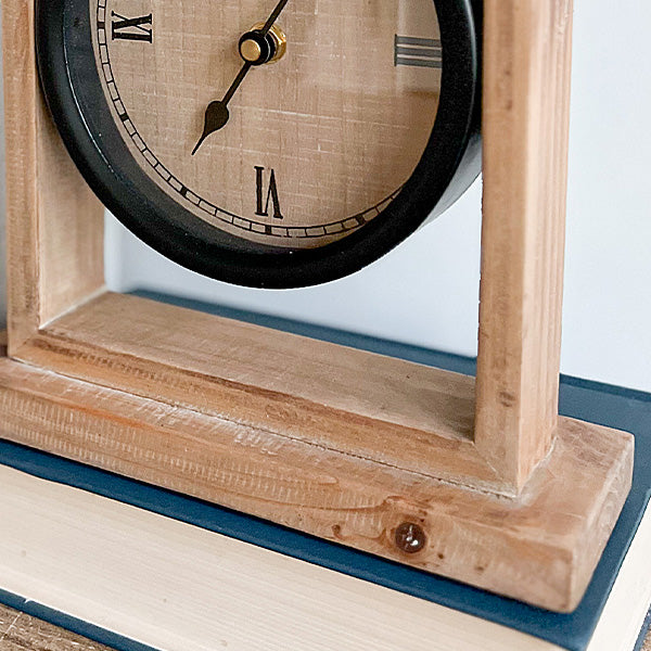 Rynx | Eclectic wooden table clock
