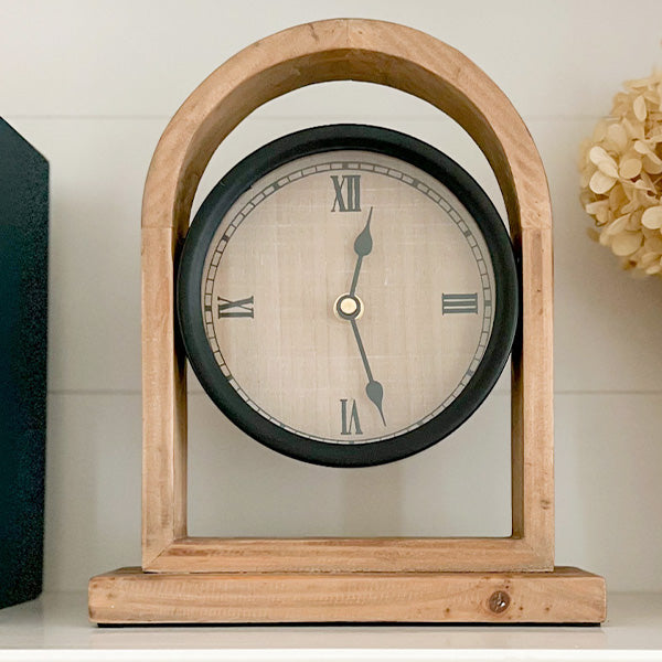 Rynx | Eclectic wooden table clock