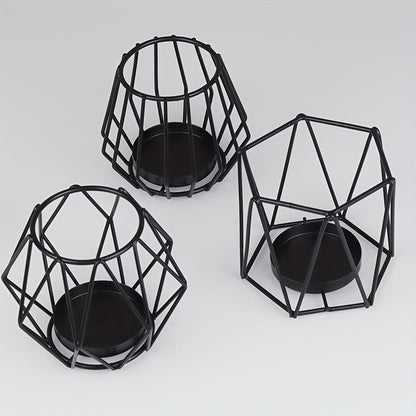 Rynx | Golden Metal Candle Holder Set - Stylish Table Decoration