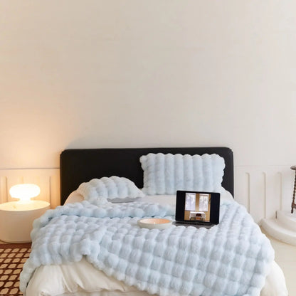 RYNX | The Ultimate Plush Wool Blanket For Unmatched Comfort