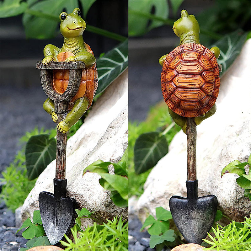 Rynx | Shovel Resin Ornament