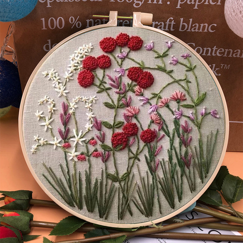 RYNX | Flower Package With Embroidery Hoops For Beginners Please provide the text you would like to translate into English.