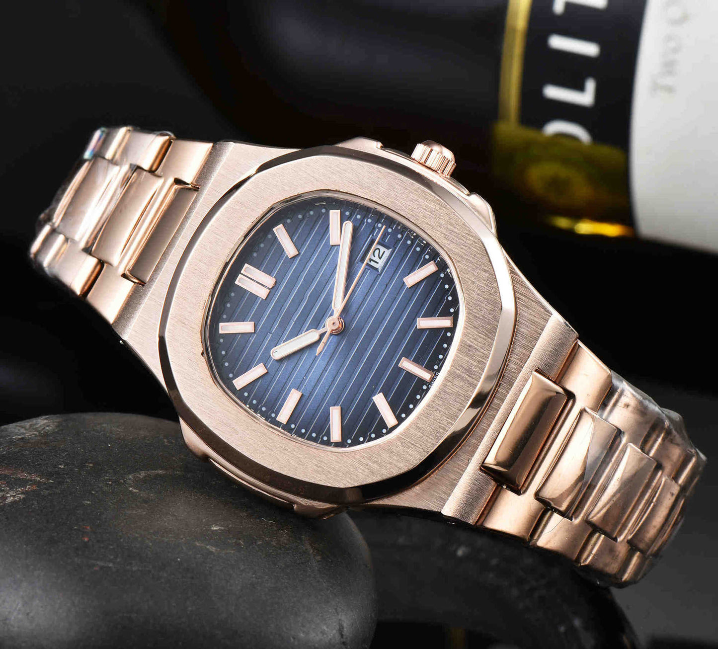 Rynx | Three-hand quartz seconds go date steel strap watch