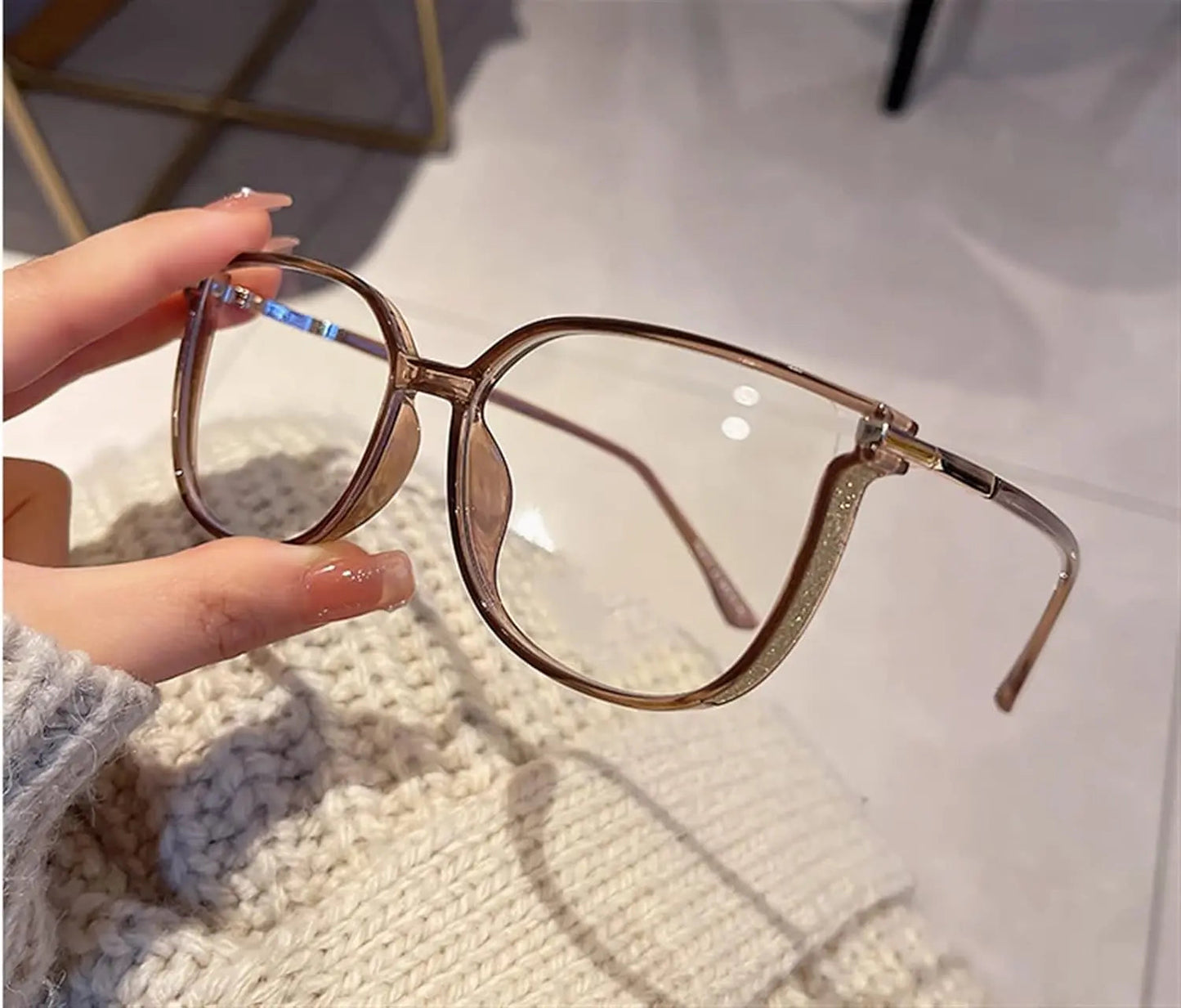 Rynx | Ultra-light Anti-Blue Light Reading Glasses for Women