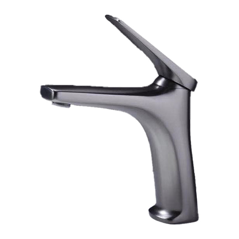 Rynx | Contemporary Copper Vessel Faucet Low Arc Vessel Faucet