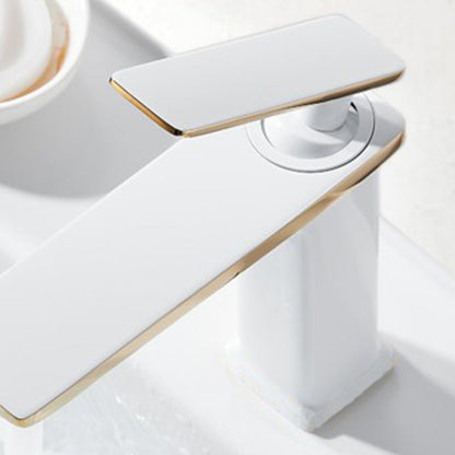 Rynx | Single Hole Bathroom Faucet 6.69" H Modern Luxury Sink Faucet