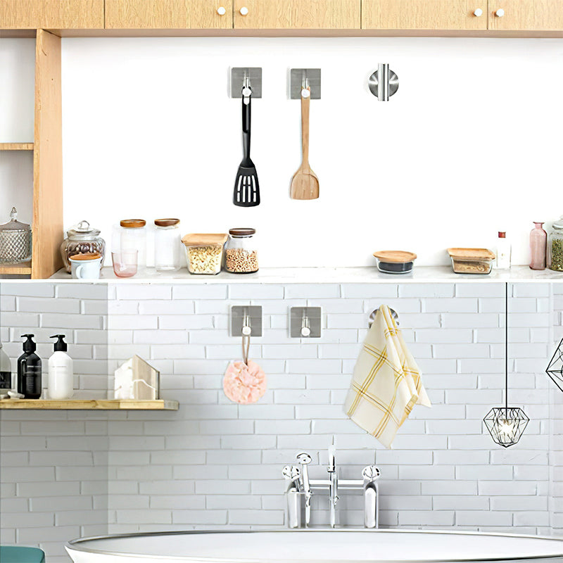 Rynx | Metal Simple Bathroom Accessories as a Single Piece or in a Set in Silver