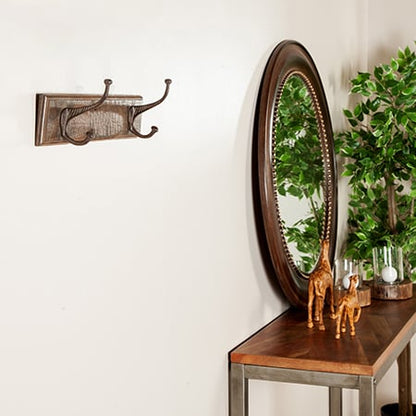 Rynx | Worn wooden coat hooks