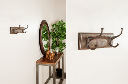 Rynx | Worn wooden coat hooks