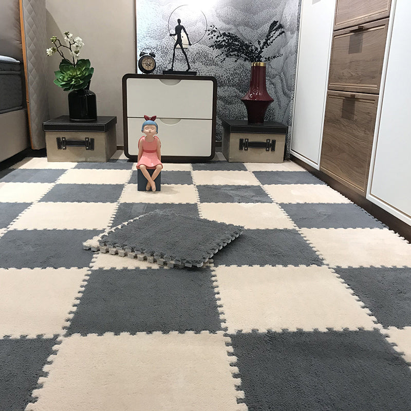Rynx | Color-Fading-Resistant Carpet Tile Solid Interlocking Carpet Tile