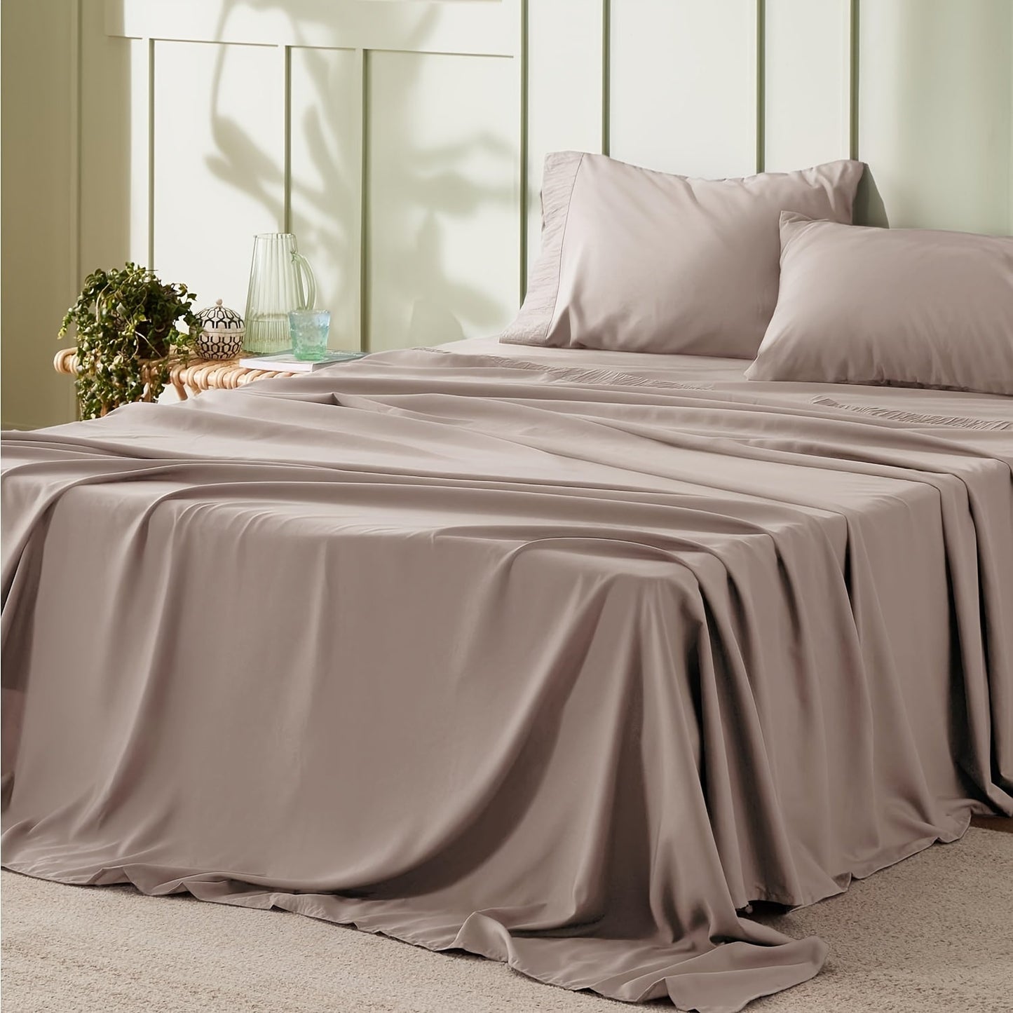 Rynx | 4 Piece Luxurious Microfiber Sheet Set – 14" Deep Pocket, Pinch Pleat Design, Shrink and Fade Resistant, Soft and Comfortable Bedding with Pillowcase, Flat and Fitted Sheets, All-Season Dorm Bedding