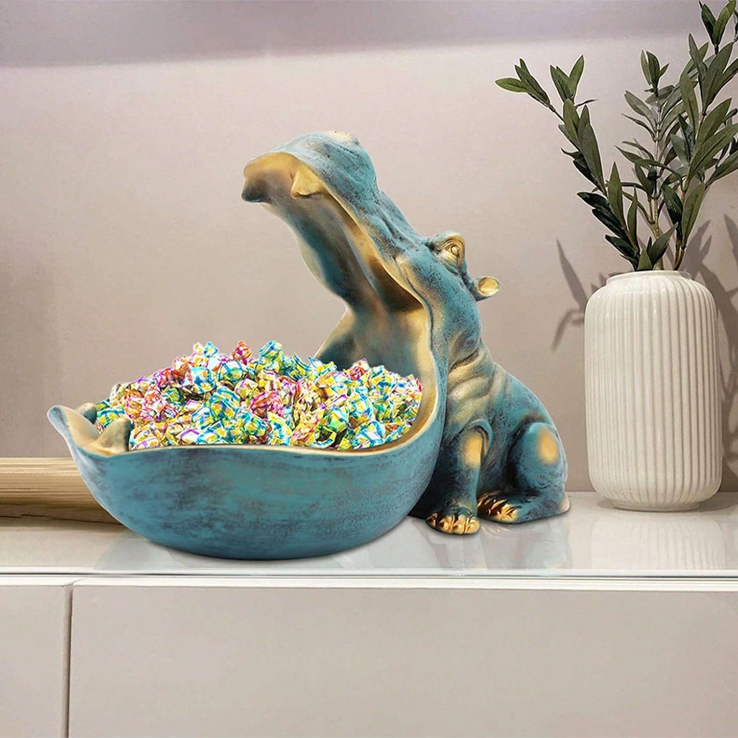 Rynx | HippoServe - Hippo figure with candy bowl & keychain