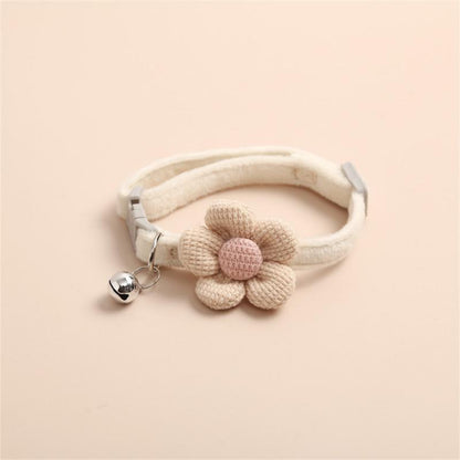 Rynx | Adjustable Cat Collar with Cute Flower and Bell