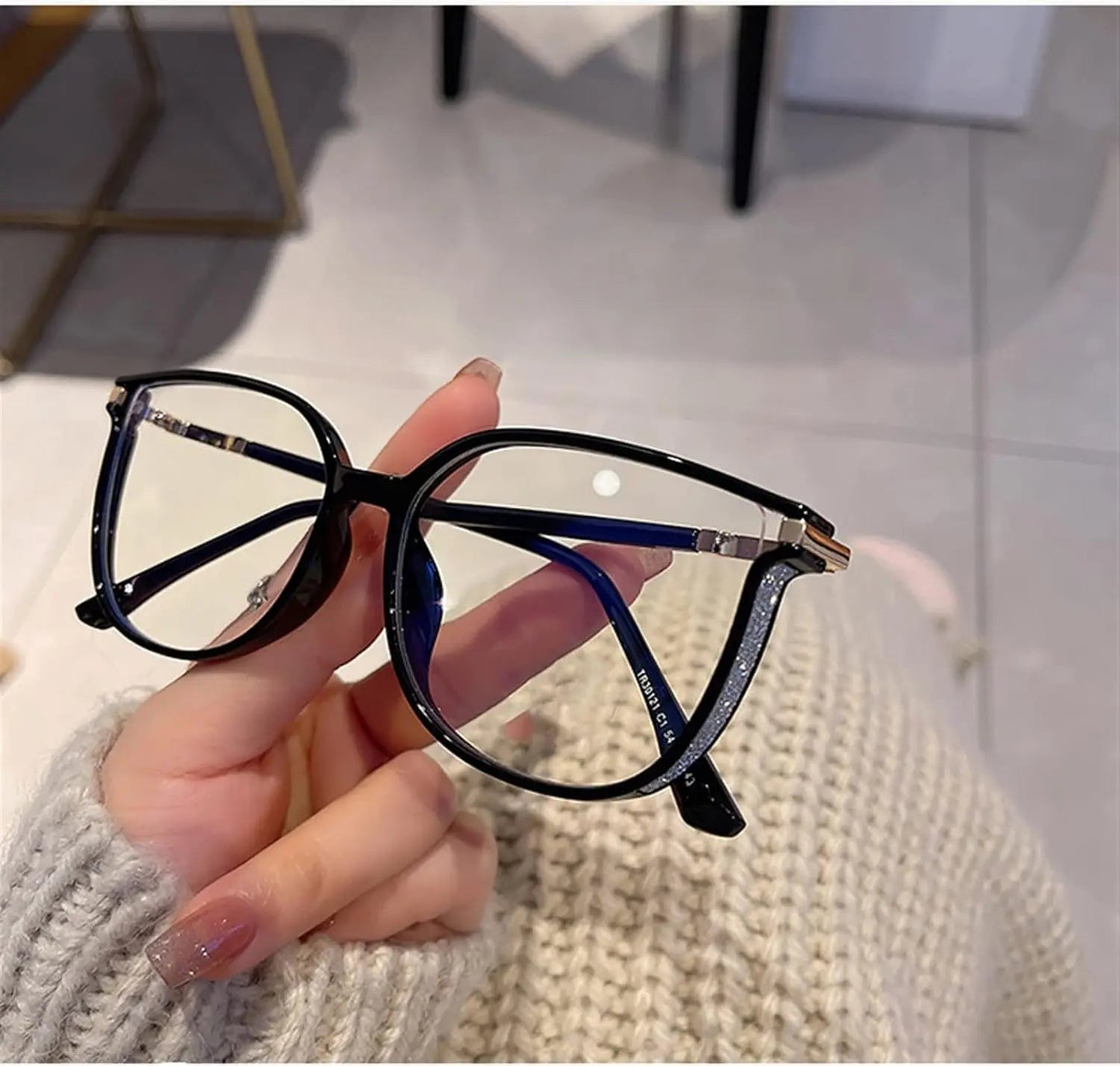 Rynx | Ultra-light Anti-Blue Light Reading Glasses for Women