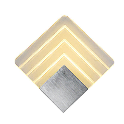 Rynx | Modernism Squared Wall Light Metal 5.5"/8" B LED Corner Wall Light in Black/Silver with Acrylic Shade