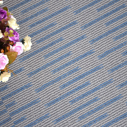 Rynx | Scratch-resistant plastic floor Waterproof peel & stick floor tiles