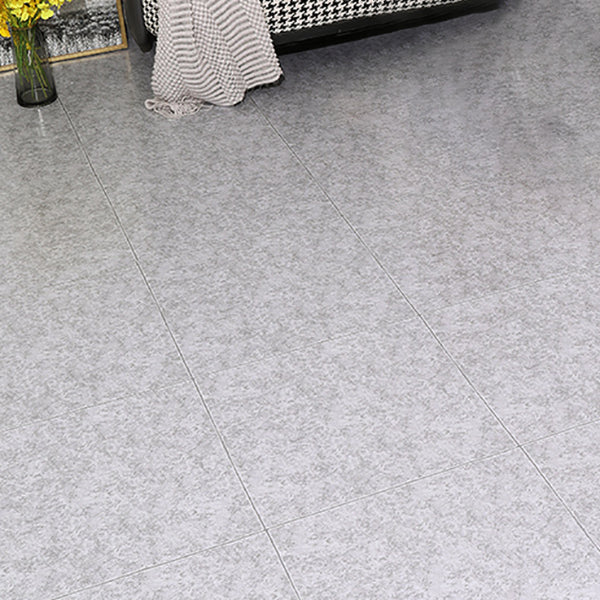 Rynx | Waterproof PVC flooring wood look self-adhesive fire-resistant PVC flooring