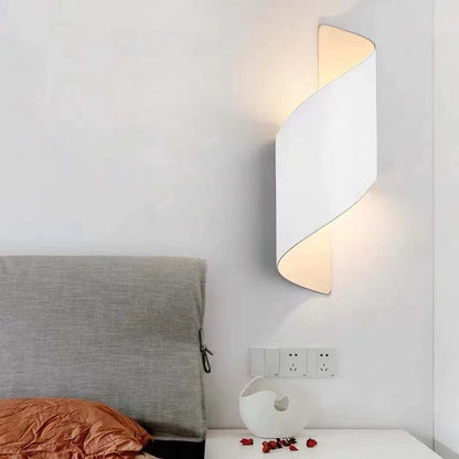 Rynx | Orr Modern LED Wall Lamp, Spiral, Indoor, White/Black, Metal