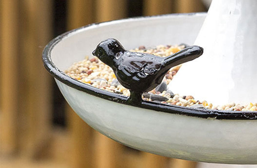 Rynx | Enamel saucer hanging bird feeder