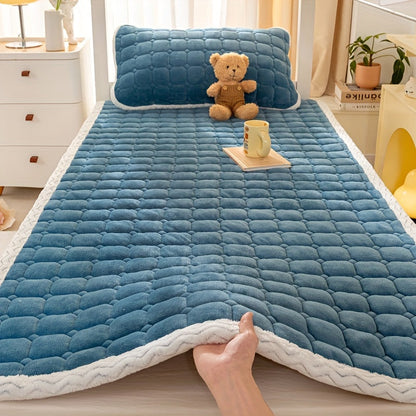 Rynx | Soft & Cozy Milk Velvet Mattress Protector - Warm Plush Autumn/Winter Bedding, King Size Bed Comforter Set for Bedrooms, Apartments, and Dorms