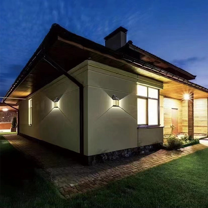 Rynx | Solar Wolfram Wall Light for Outdoor Use