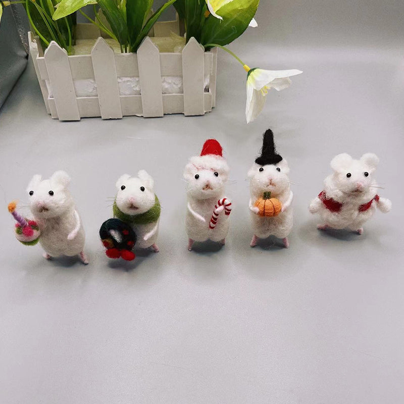 Rynx | Felt Mouse and Pumpkin Ornament