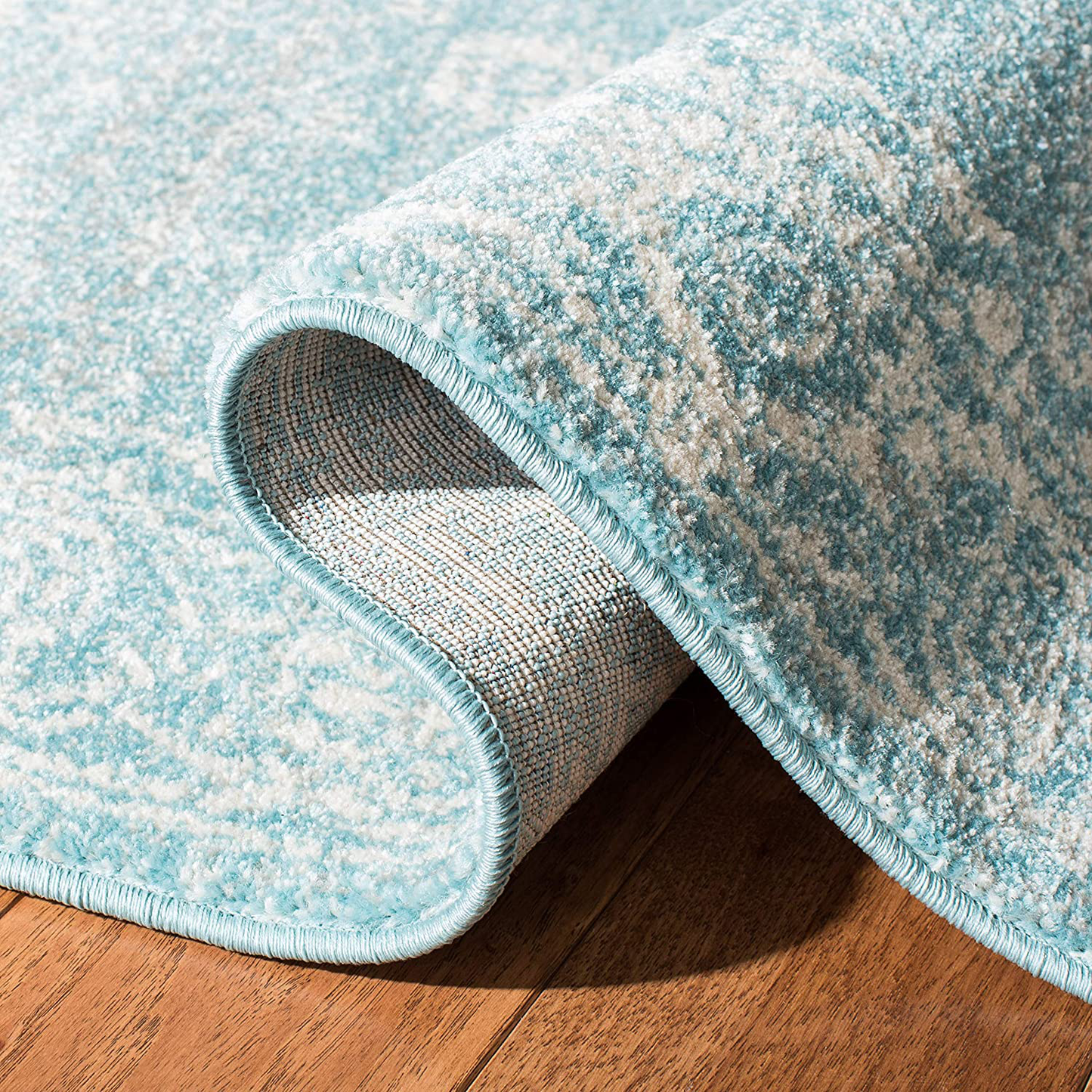 Rynx | Safavieh Evoke Collection Evk270d Shabby Chic Worn Non-Shedding Dining Room Entrance Foyer Living Room Bedroom Area Rug, 5'1" X 5'1" Round, Light Blue / Ivory