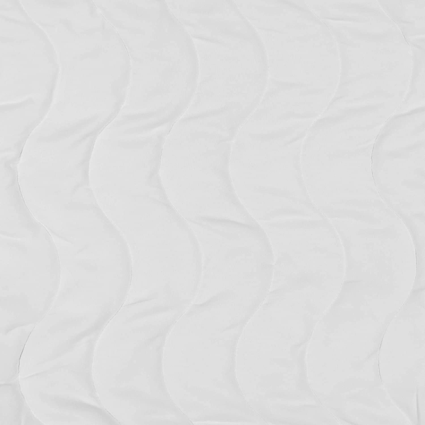 Rynx | Serta Perfect Sleeper Basic Comfort mattress protector, air dry moisture wicking, microfiber filling, Scotchgard stain protection, antimicrobial odor protection, cooling, queen, white
