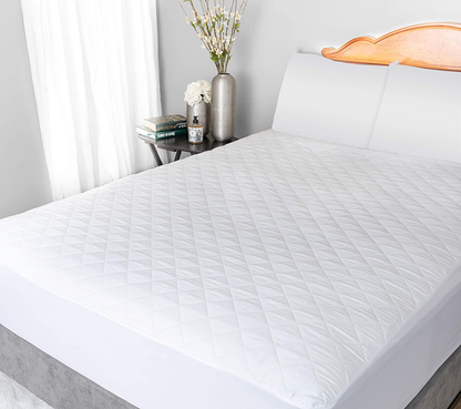 Rynx | Support mattress with quilted surface - The quilted fabric is comfortable and thick enough to provide a good night's sleep. The cozy mattress update will also help protect your mattress from stains. (Full)