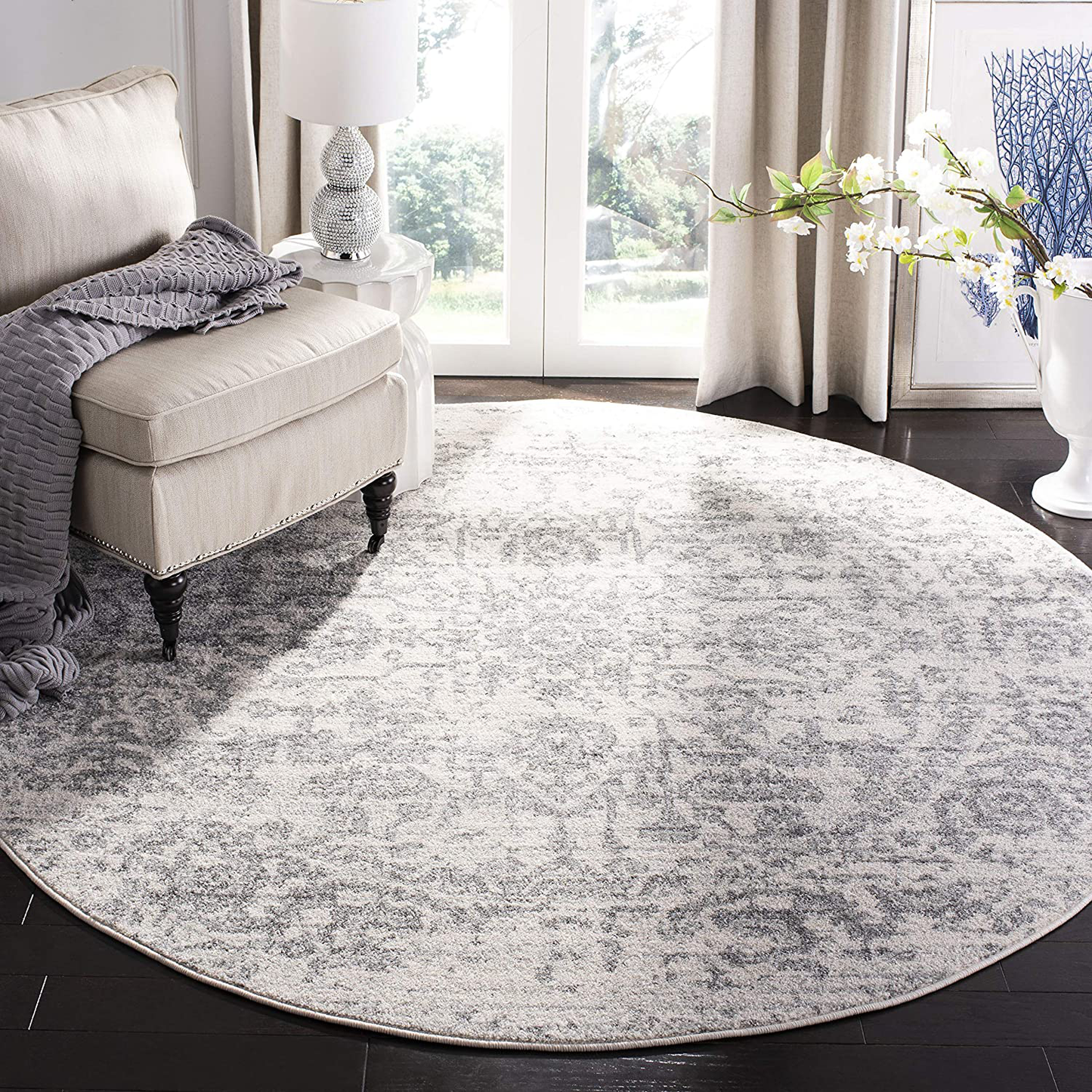 Rynx | Safavieh Madison Collection MAD603G Oriental Snowflake Medallion Dismal Non-Shedding Stain Resistant Living Room Bedroom Area Rug, 3' x 3' Round, Silver / Ivory