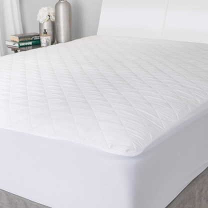 Rynx | Support mattress with quilted surface - The quilted fabric is comfortable and thick enough to provide a good night's sleep. The cozy mattress update will also help protect your mattress from stains. (Full)