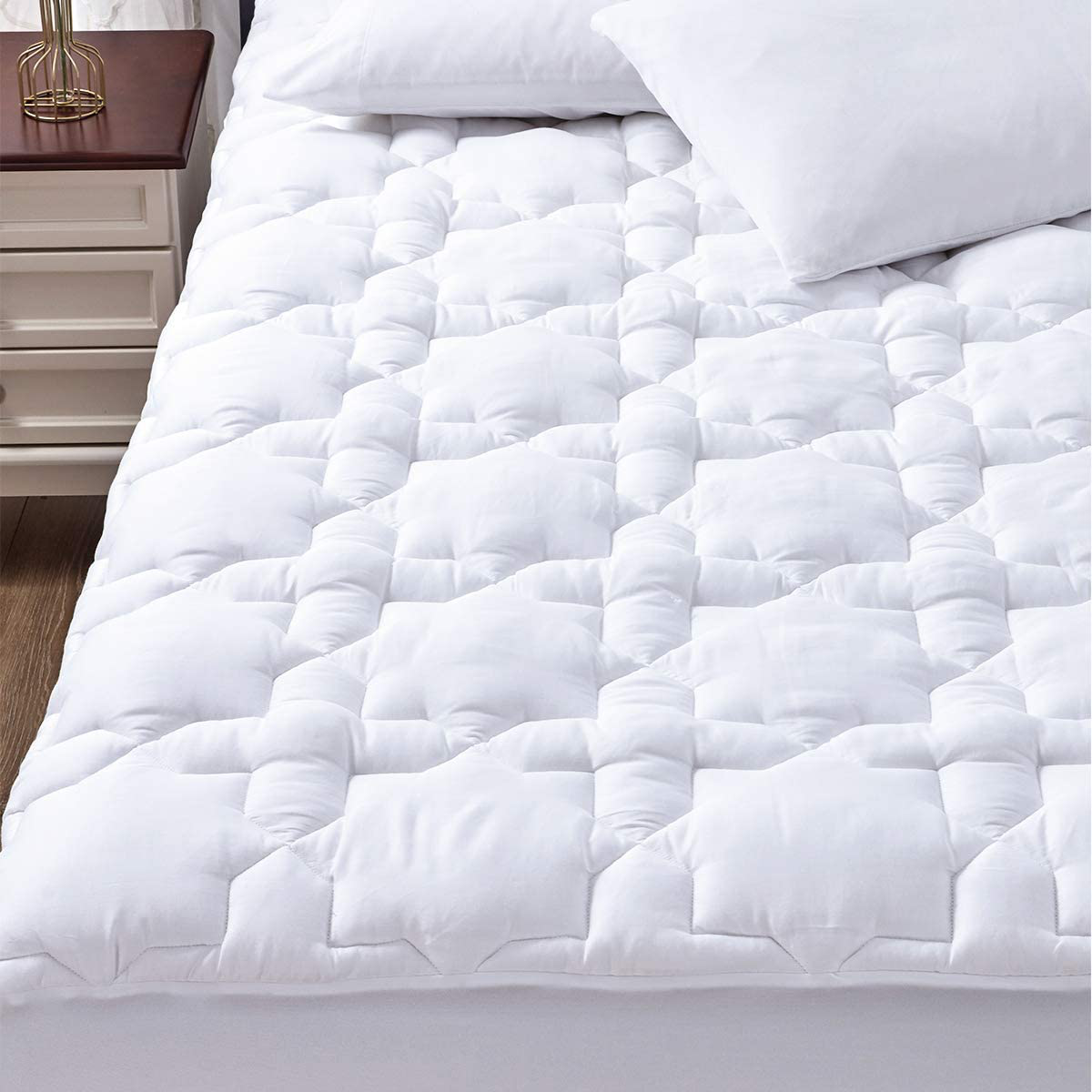 Rynx | CozyLux California King Mattress Protector Deep Pocket Non-Slip Cotton Mattress Toppers Breathable and Soft Quilted Fitted Mattress Cover Up to 18" Thick Pad Top 450GSM Bed Mattress Protector White