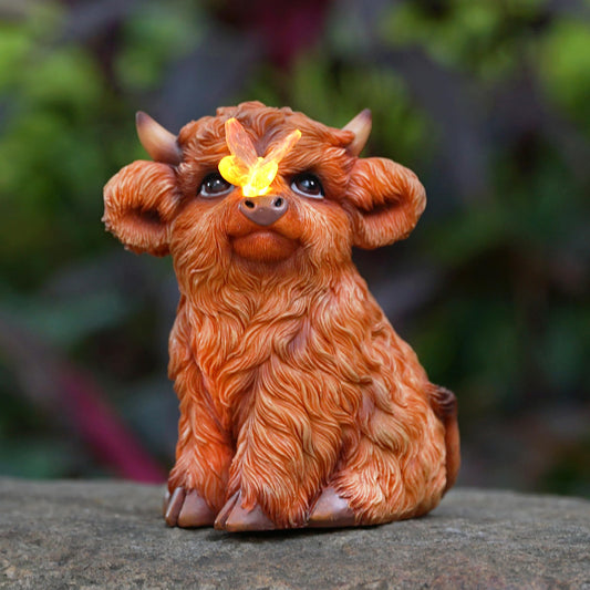 Rynx | Highland Cow Solar Energy Outdoor Garden Statue, Resin Highland Cow Statue with Solar Lantern, Decorative Lawn, Garden