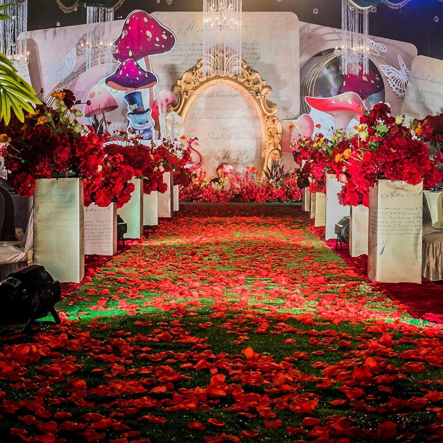 Rynx | Romantic Elegance Silk Rose Petals Collection: 1000 Luxurious Red Petals for Memorable Celebrations