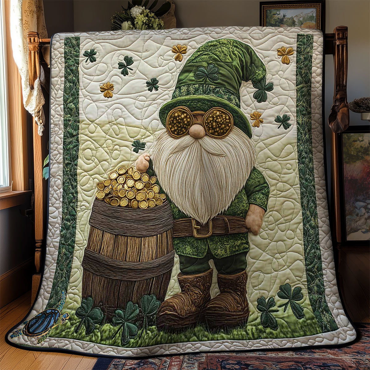 Rynx | Festive Gnome Gold Quilt
