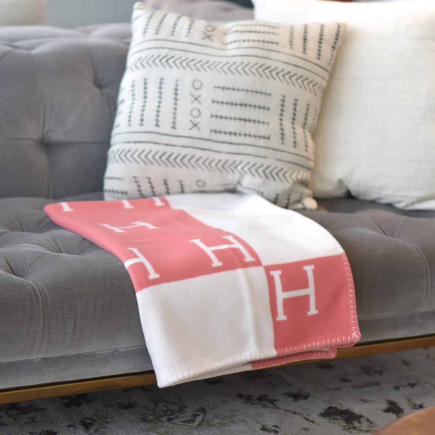 RYNX | Elegant For A Stylish Interior - Luxblanket